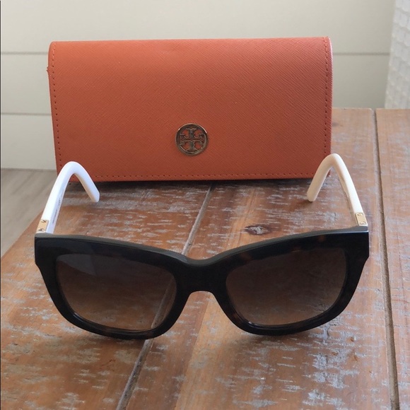 Tory Burch Accessories - Tory Burch sunglasses